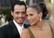 ''Marc e eu estamos esperando um beb'', disse Jennifer Lopez para o pblico em Miami